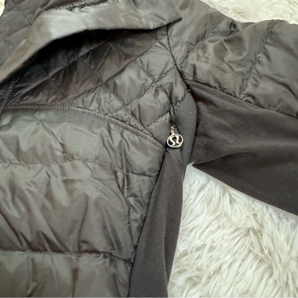 Lululemon "Down For A Run" Pullover Black - Size 4 - Picture 7 of 9